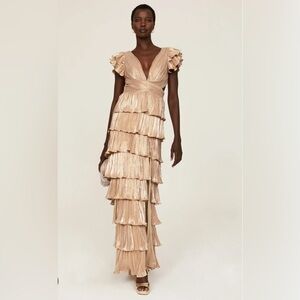 Mac Duggal
Ieena Metallic Tiered Gown size 12 NEW $498